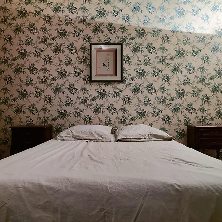 Vakantiehuis La Maillardiere - Avec Piscine Corné