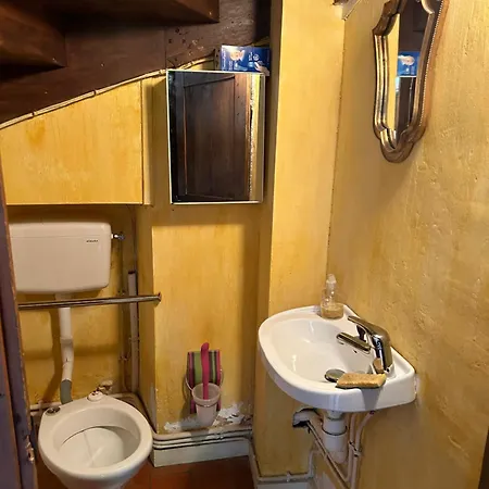 Vakantiehuis La Maillardiere - Avec Piscine Corné