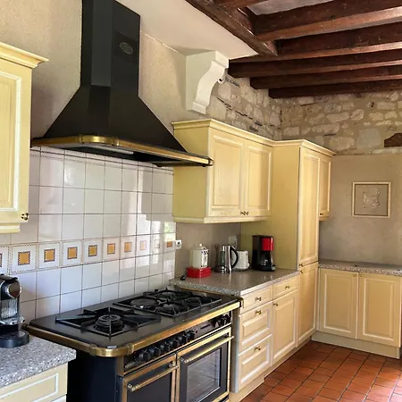 Vakantiehuis La Maillardiere - Avec Piscine