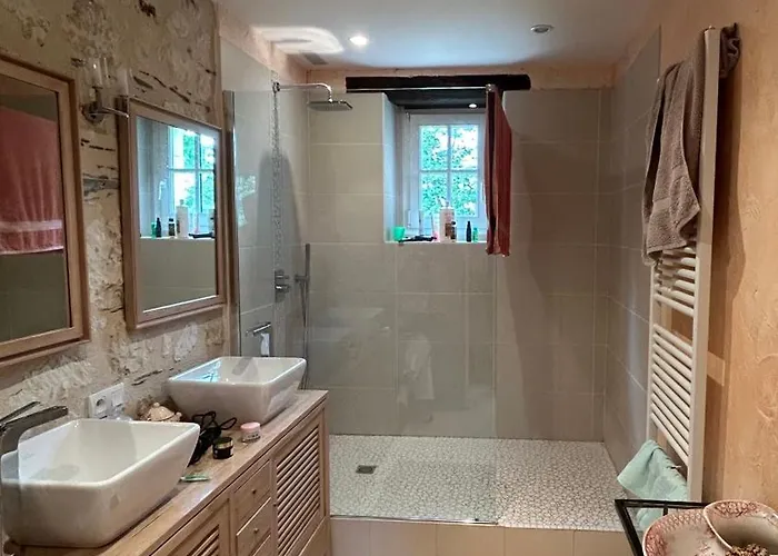 Dom wakacyjny La Maillardiere - Avec Piscine