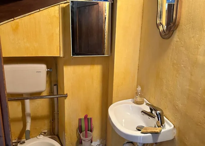 Dom wakacyjny La Maillardiere - Avec Piscine Corné