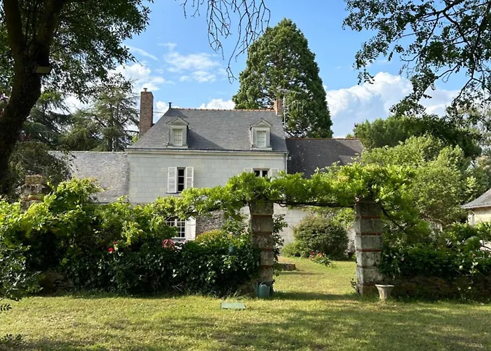 度假居 La Maillardiere - Avec Piscine