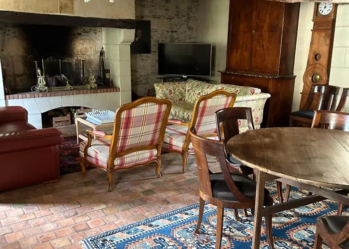 La Maillardiere - Avec Piscine * Corné